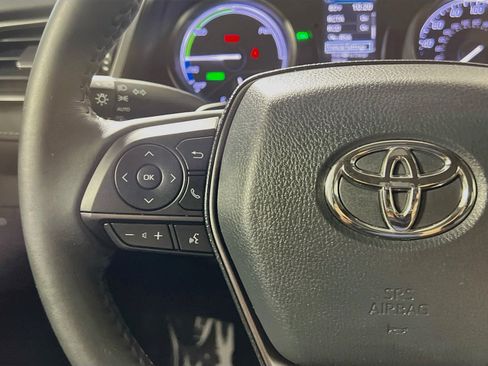 Used 2022 Toyota Camry SE w/ Audio Upgrade Package FWD image 19
