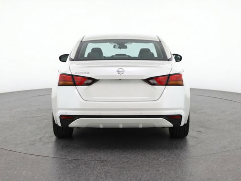 Used 2025 Nissan Altima 2.5 SV FWD image 7