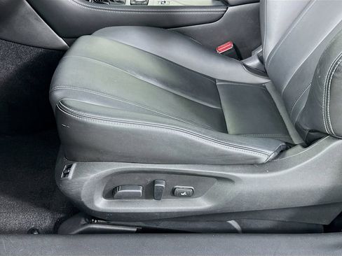 Used 2017 INFINITI Q60 w/ Premium Plus Package 3.0T image 20