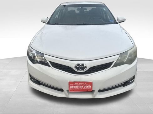 Used 2014 Toyota Camry SE image 7