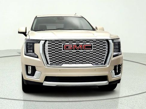 Used 2024 GMC Yukon Denali AWD/4WD image 2