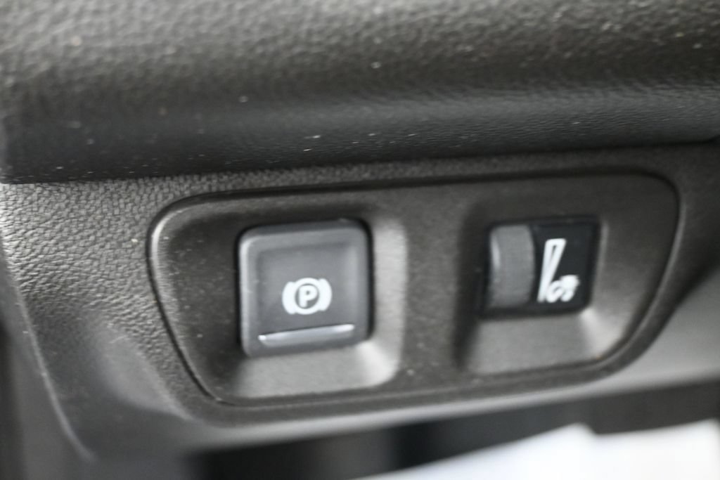 Used 2023 GMC Acadia SLE w/ Driver Convenience Package FWD image 29