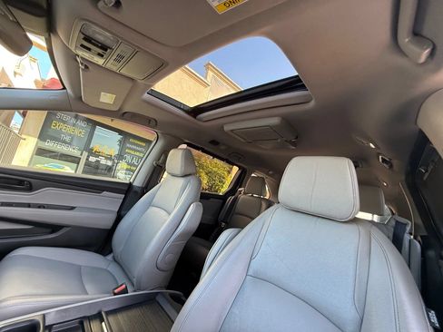 Used 2018 Honda Odyssey EX-L image 13