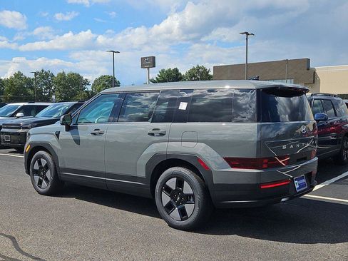 New 2026 Hyundai Santa Fe SE image 2