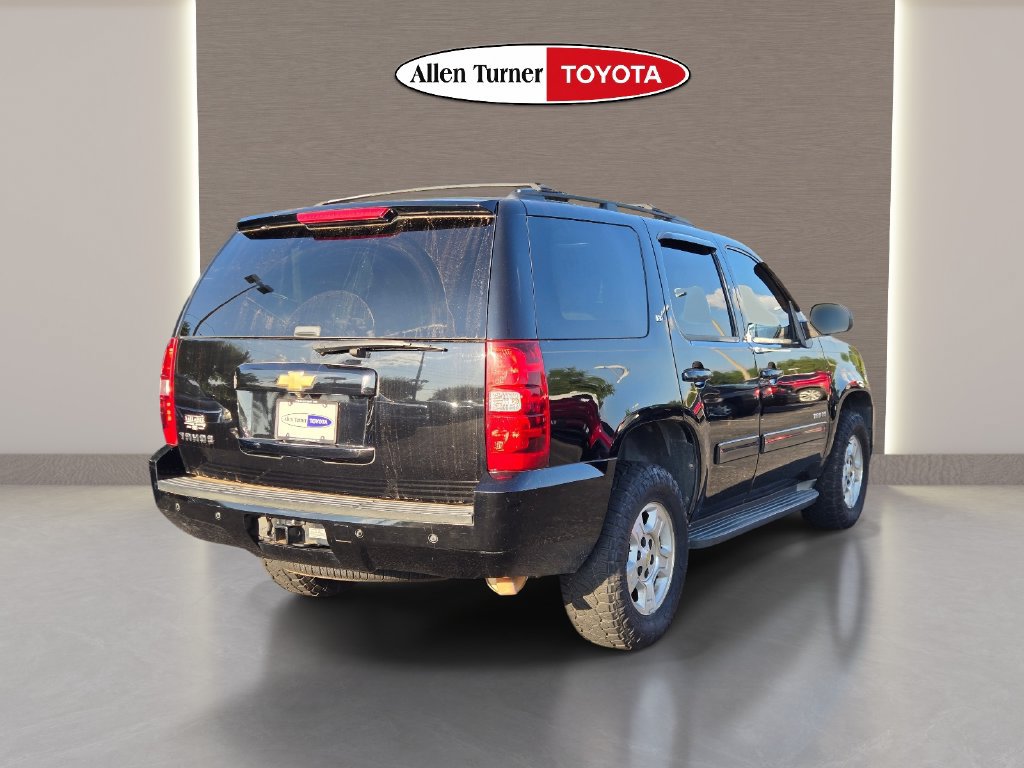 Used 2013 Chevrolet Tahoe LT w/ Luxury Package RWD image 7