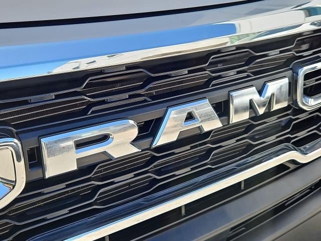 Used 2025 RAM ProMaster 2500 w/ U-Haul Equipment Group FWD image 28