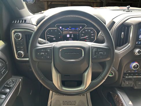 Used 2022 GMC Sierra 3500 Denali w/ Denali Ultimate Package AWD/4WD image 21