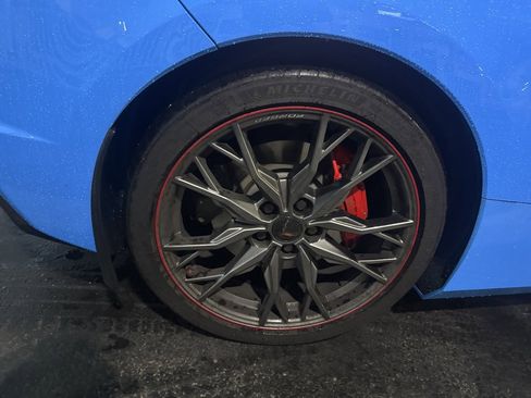 Used 2024 Chevrolet Corvette Stingray Premium Conv w/ Z51 Performance Package image 9