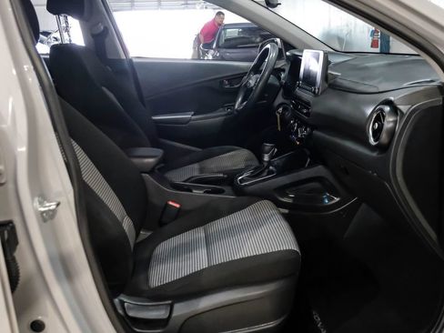 Used 2023 Hyundai Kona SE FWD image 31