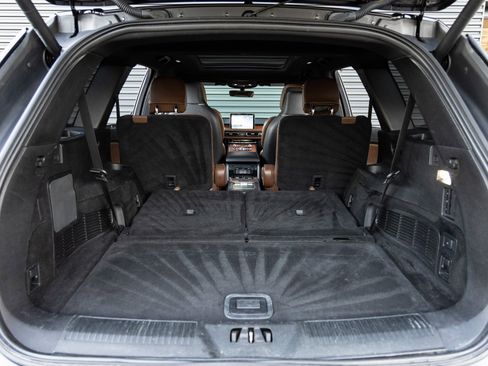 Used 2020 Lincoln Aviator Reserve w/ Equipment Group 202A image 28