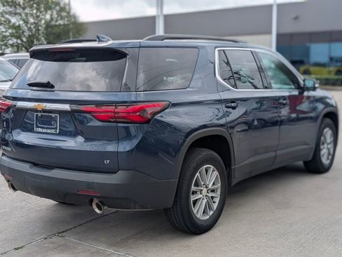 Used 2023 Chevrolet Traverse LT image 5