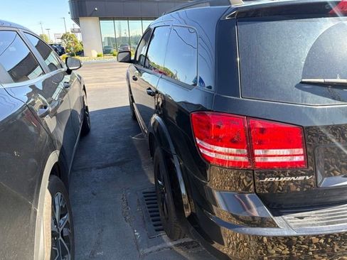 Used 2020 Dodge Journey SE w/ SE Popular Equipment Group FWD image 5