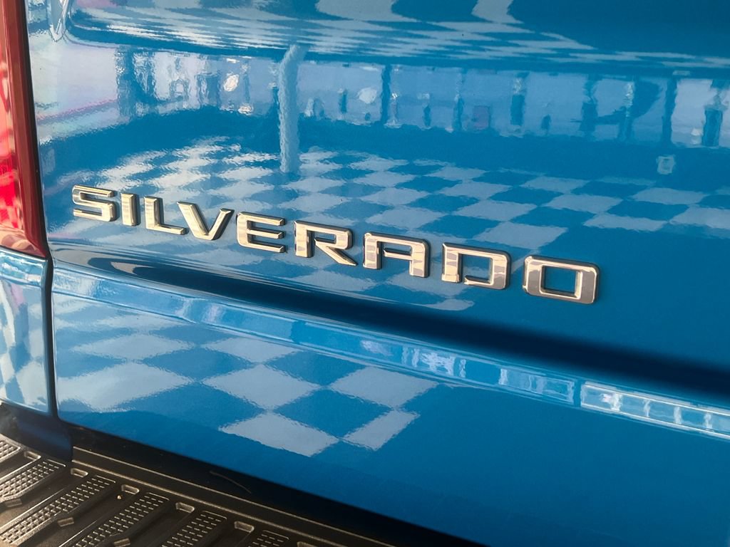 Used 2023 Chevrolet Silverado 1500 Custom AWD/4WD image 11