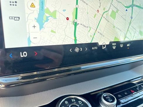 Certified 2025 Ford Expedition Active image 21