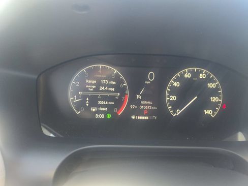 Used 2024 Honda HR-V LX image 13