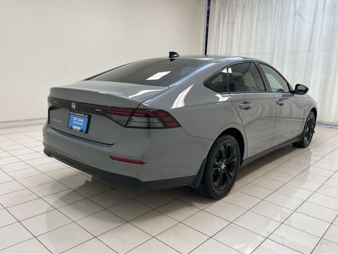 Certified 2025 Honda Accord SE image 28