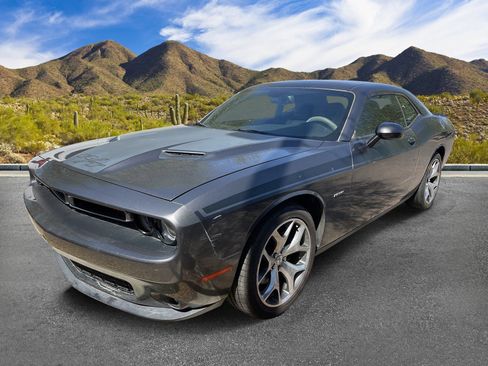 Used 2015 Dodge Challenger R/T Plus RWD image 13