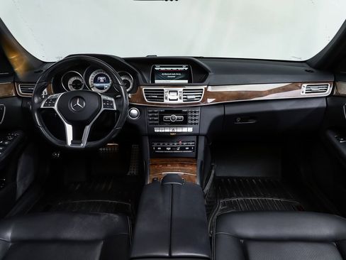 Used 2015 Mercedes-Benz E 350 4MATIC Sedan image 7