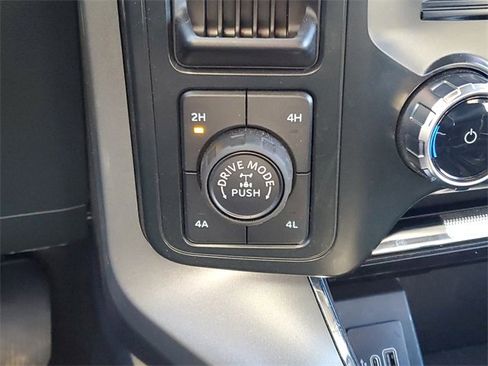 Used 2025 Ford F150 Lariat w/ Equipment Group 501A Mid image 19