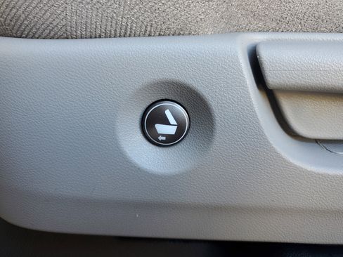 Used 2021 Honda Pilot EX image 18