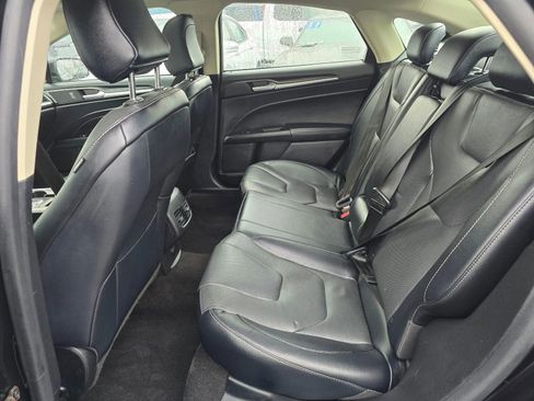 Used 2020 Ford Fusion Titanium image 15