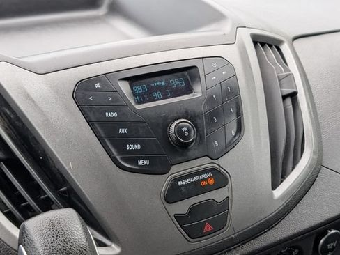 Used 2019 Ford Transit 250 130 Low Roof RWD image 21
