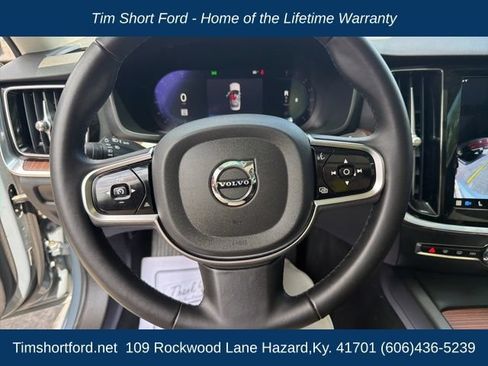 Used 2024 Volvo S60 B5 Plus AWD/4WD image 17