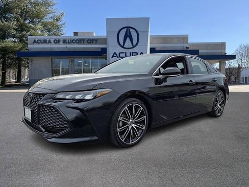 Used 2019 Toyota Avalon XSE w/ Protection Package FWD image 3