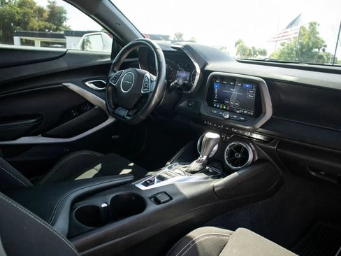 Used 2021 Chevrolet Camaro LT w/ Technology Package RWD image 16