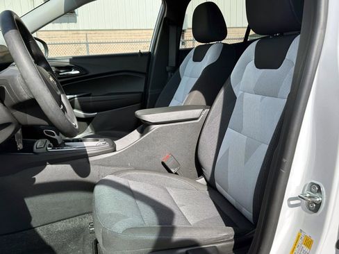 Certified 2024 Chevrolet Trax LS image 14