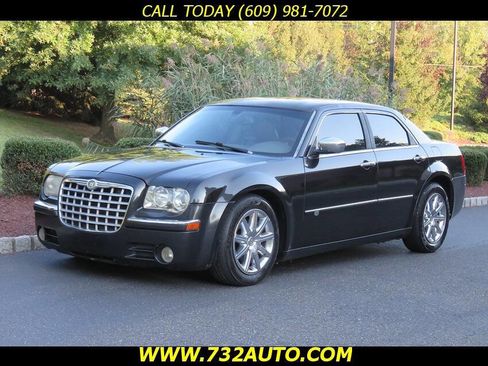 Used 2008 Chrysler 300 C w/ Protection Group II image 1