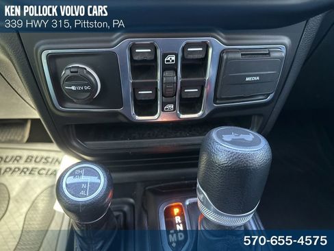 Used 2021 Jeep Wrangler Unlimited Sport AWD/4WD image 30