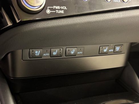 New 2025 Lexus ES 300h w/ Premium Package image 26