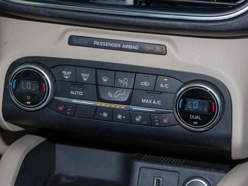 Used 2020 Ford Escape Titanium w/ Titanium Premium Package 2.0 image 19