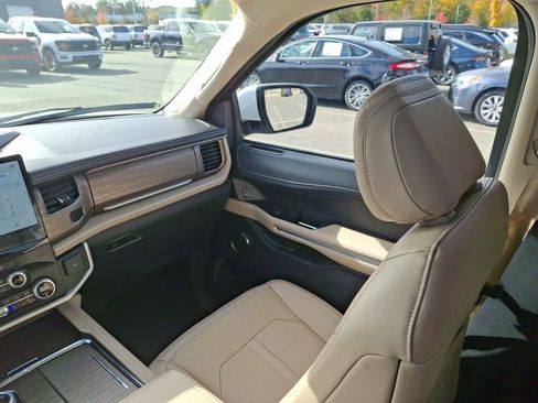 Certified 2023 Ford Expedition Max Limited image 11