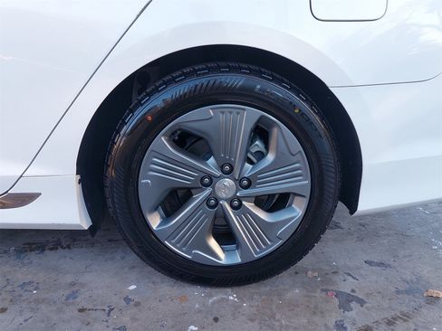 Used 2019 Hyundai Sonata Limited image 32