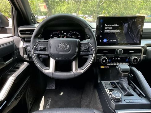 Used 2026 Toyota 4Runner Limited AWD/4WD image 8