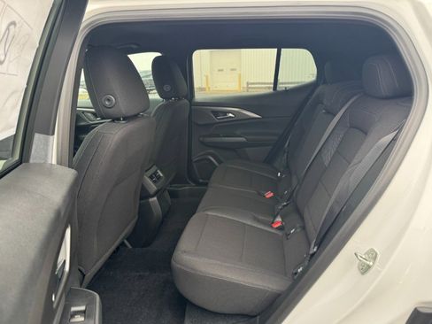 New 2026 Chevrolet Equinox EV LT image 25