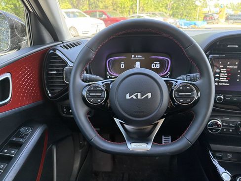 Used 2025 Kia Soul GT-Line FWD image 14