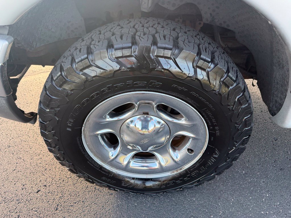 Used 2002 Ford F150 4x4 SuperCrew image 12
