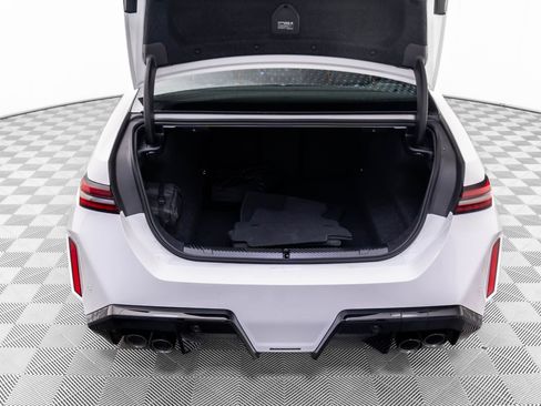 Used 2026 BMW M5 w/ Carbon Package image 39