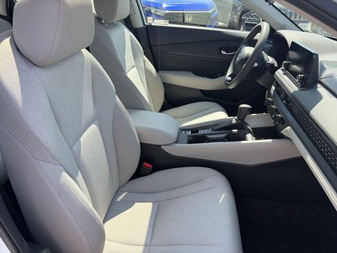 Certified 2023 Honda Accord EX image 12