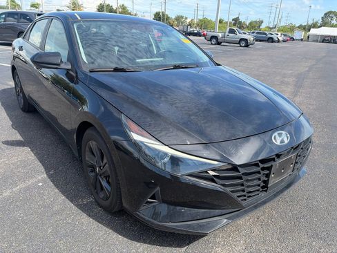 Used 2022 Hyundai Elantra SEL w/ Convenience Package FWD image 1