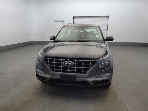 Used 2020 Hyundai Venue SEL image 15