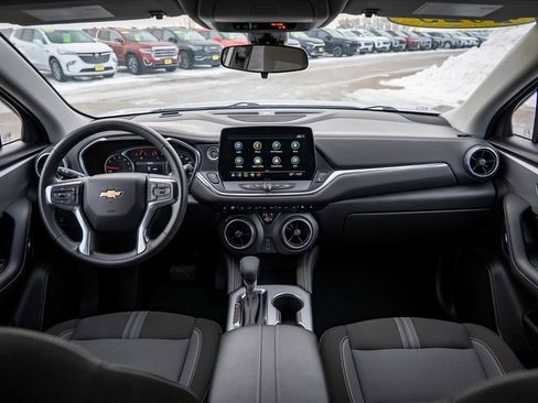 Used 2025 Chevrolet Blazer LT image 22