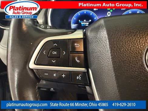 Used 2023 Toyota Highlander Platinum AWD/4WD image 16