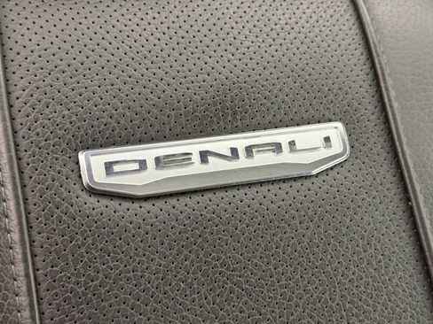 Used 2024 GMC Sierra 2500 Denali w/ Denali Reserve Package AWD/4WD image 31