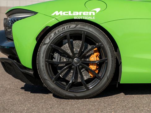 Used 2025 McLaren Artura Spider image 24