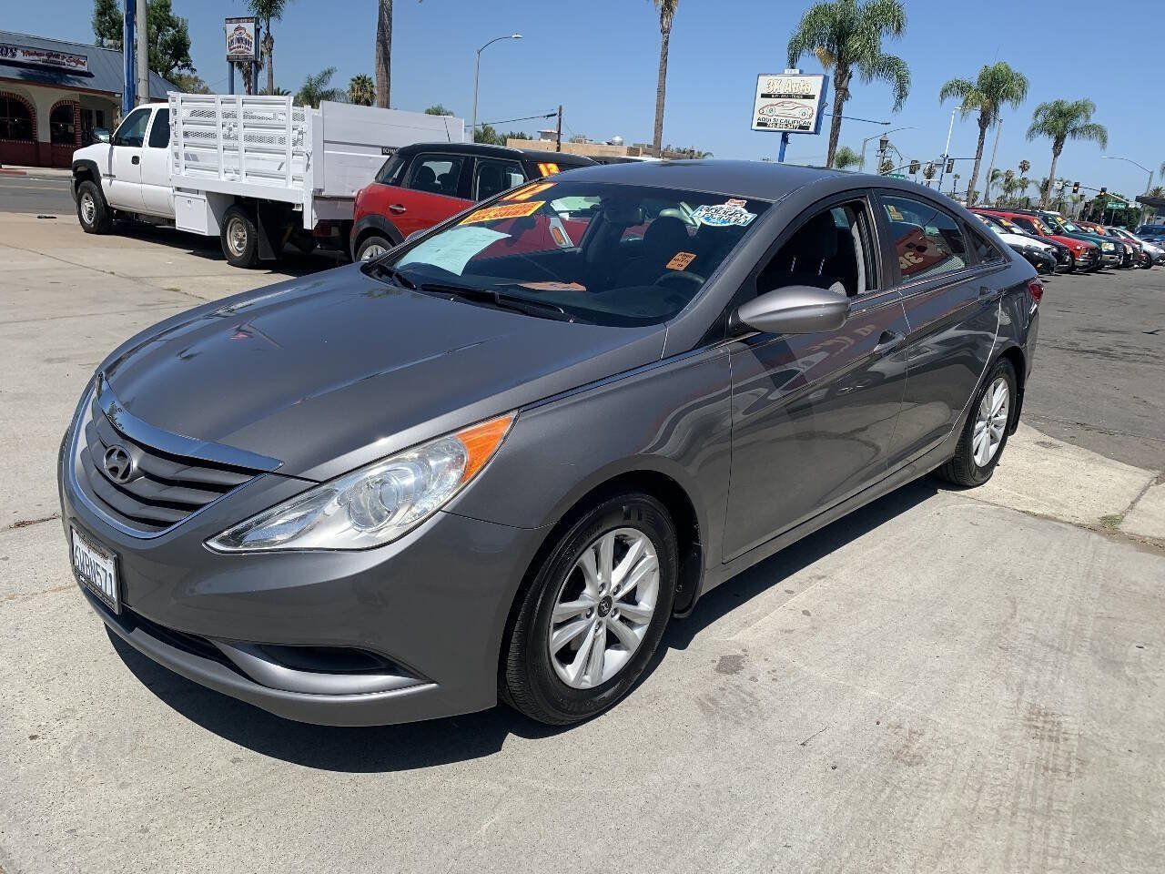 Used 2012 Hyundai Sonata GLS w/ Popular Equipment Pkg FWD image 1