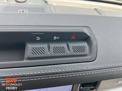 New 2025 Ford Bronco Outer Banks image 18